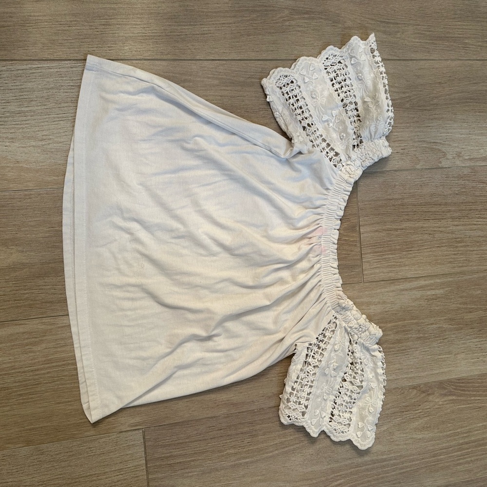 Lilly Size Medium - image 3